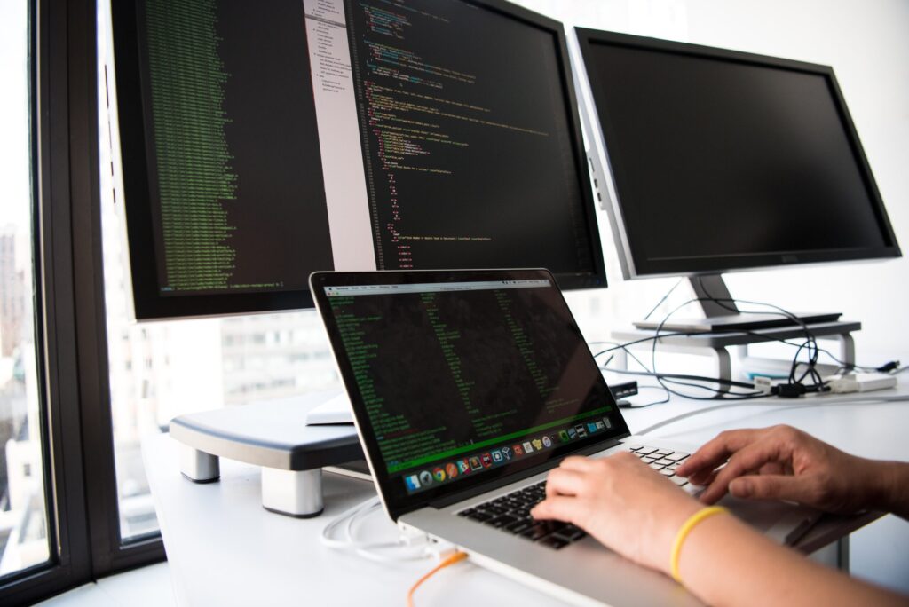 Software Testing: Pengertian, Tujuan, Jenis, dan Cara Kerja software testing