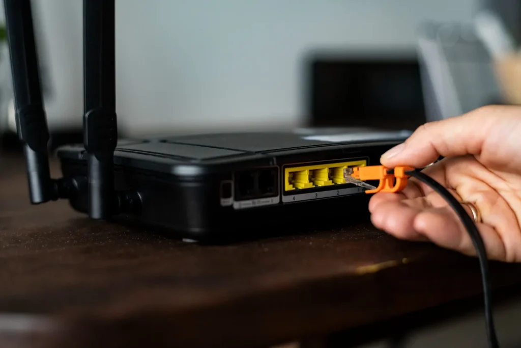 Router: Pengertian, Fungsi, Jenis, Cara Kerja, & Konfigurasi router