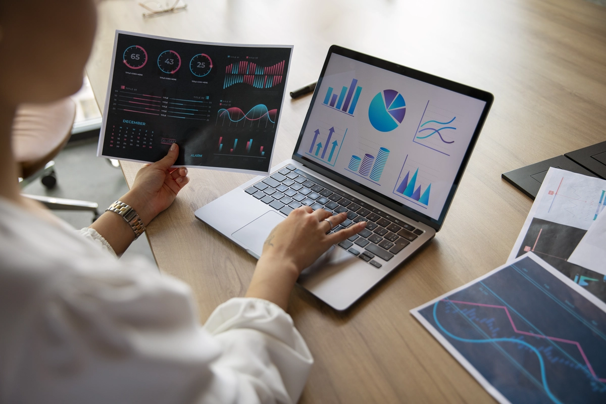 Data Analyst: Pengertian, Gaji, Tugas, Dan Skill Utama Ilustrasi data analyst