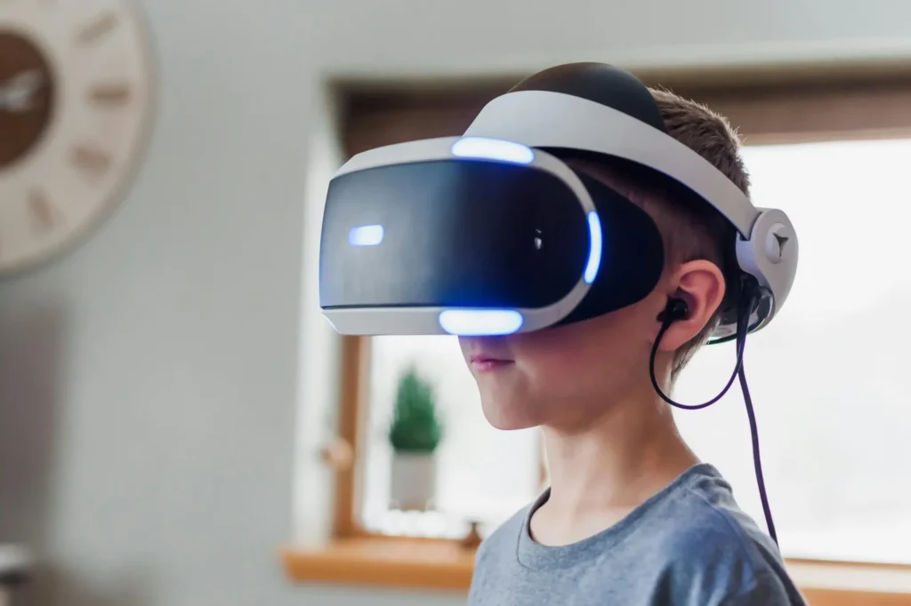 Seorang anak yang sedang menggunakan virtual reality