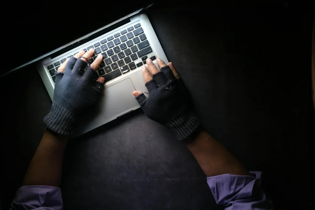 Kenali Apa Itu SQL Injection! Cara Kerja, Jenis & Contoh Serangannya sql injection