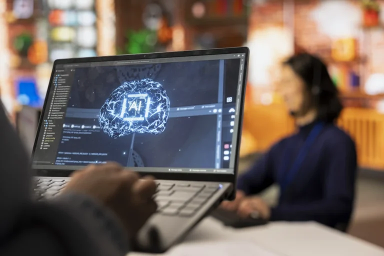 Generative AI: Fokus Utama, Contoh Tools, dan Manfaatnya untuk Bisnis