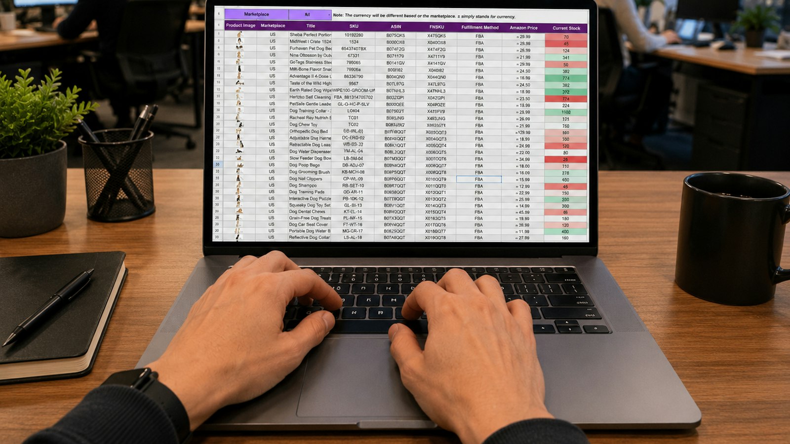 Cara Membuat Rapor Otomatis di Excel: Rumus Teruji dan Template Gratis Tangan mengetik di laptop yang menampilkan lembar kerja spreadsheet